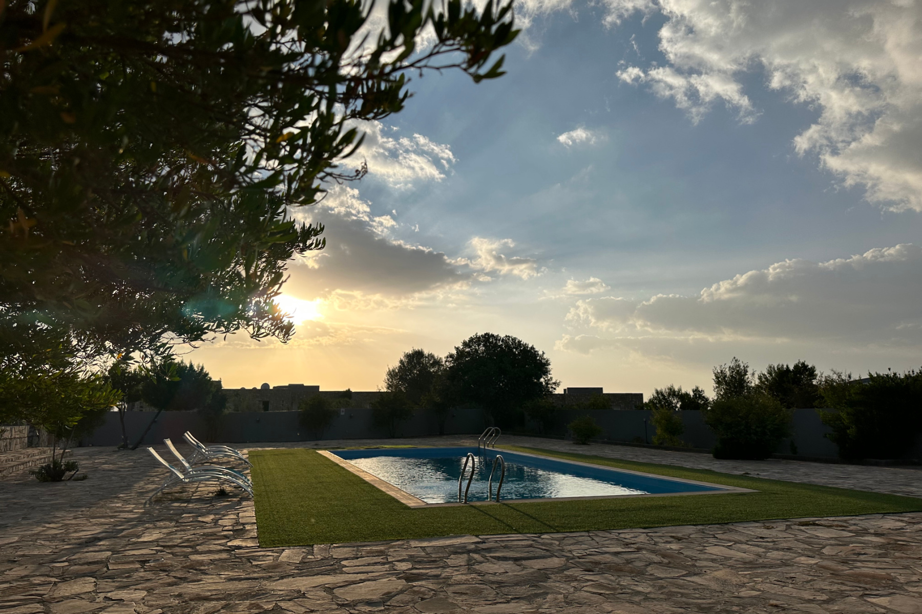 The outdoor swimming pool at this Jebel Shams mountain hotel